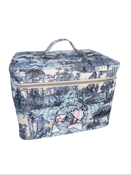 Dior Handbags - Dior Around The World Vanity Cosmetic Travel Case Toile Print Mirror